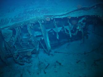 Large piece of hull section on seabed